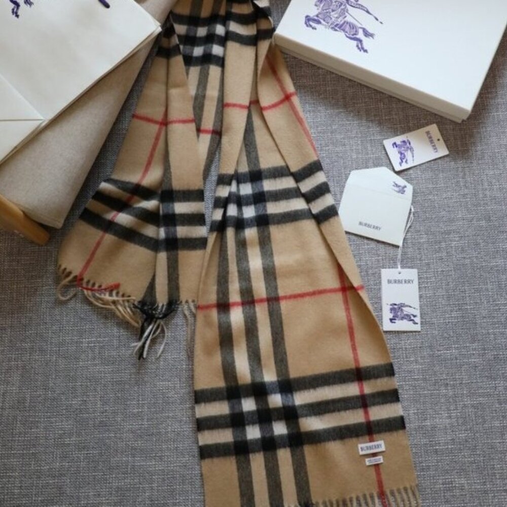 Luxurious Burberry Plaid Cashmere Blend Wrap